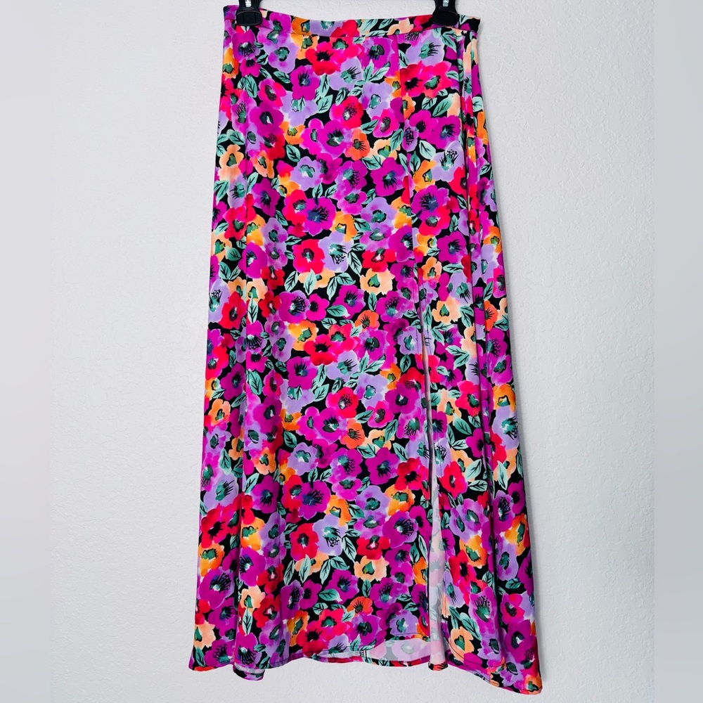 Resa Skirt Floral Size Small, Satin Flowy Zip Maxi Multicolor